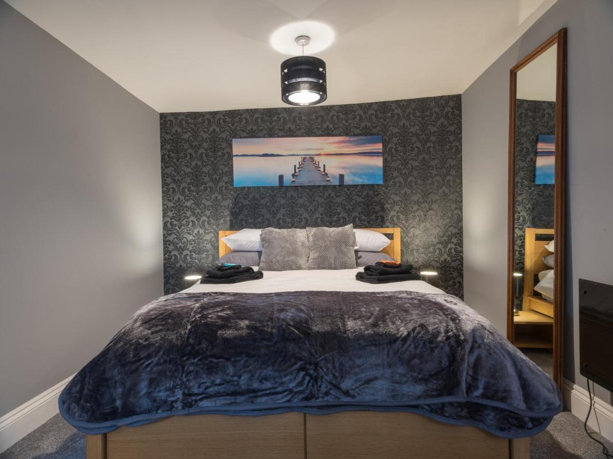 אקסטר Southernhay Basement Apartment מראה חיצוני תמונה