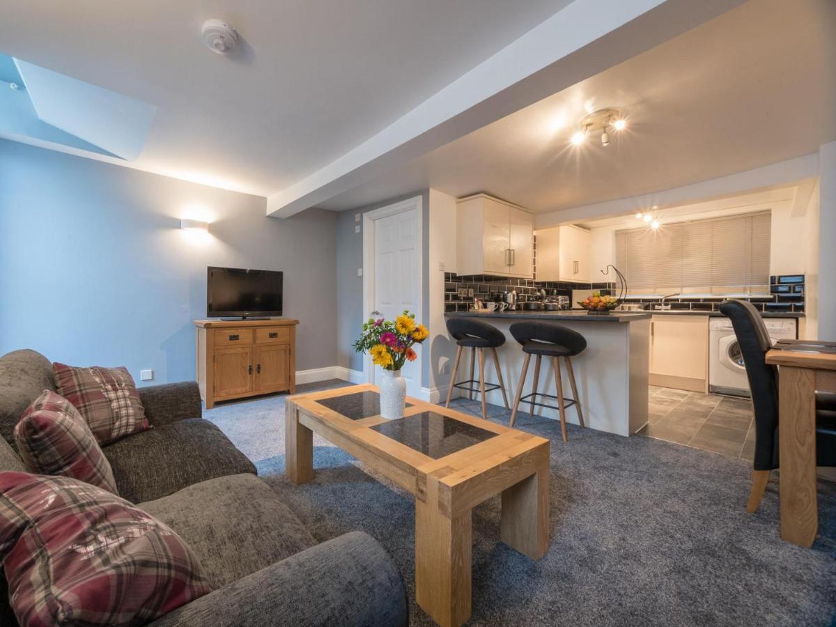 אקסטר Southernhay Basement Apartment מראה חיצוני תמונה